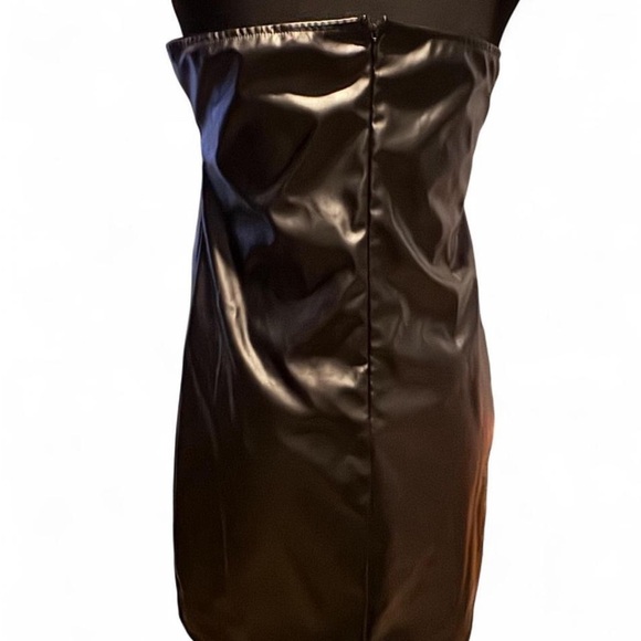 Elegant Black Faux Leather Dress - Picture 2 of 2